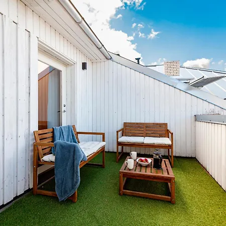 Luxury 2-floor With Sauna And Balcony *