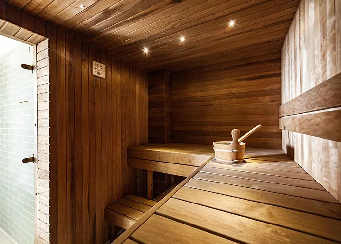 Luxury 2-floor With Sauna And Balcony *